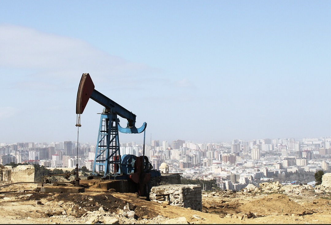 Azərbaycan nefti 3 dollardan çox UCUZLAŞDI